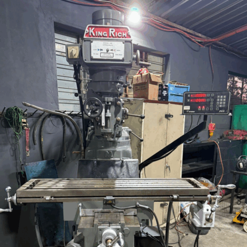 2 King Rich Turret milling machine V3000