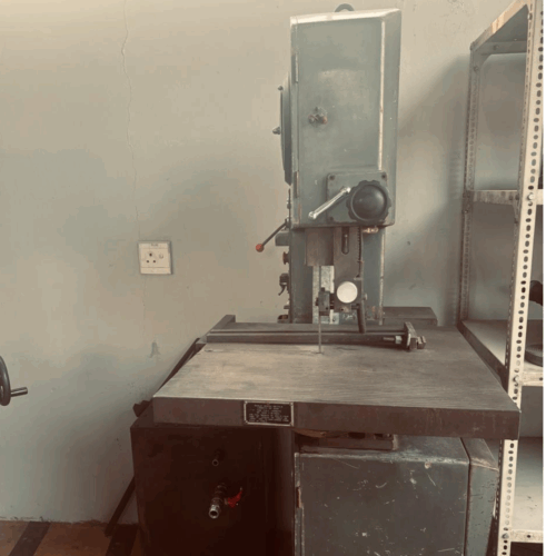 Nagase GN-350 Vertical Band Saw