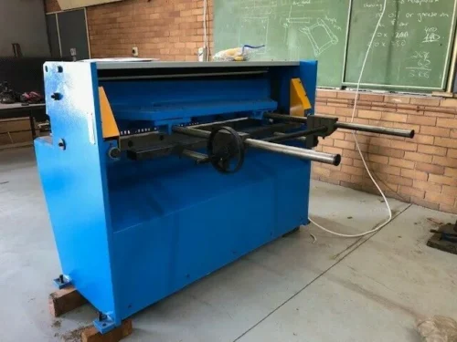 Guillotine 1300x3.5
