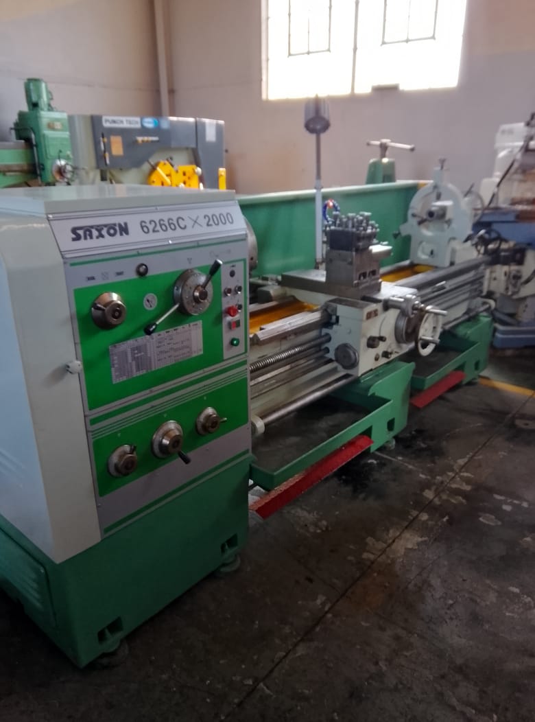 Saxon 6266C Heavy Duty Centre Lathe – 2000mm Between Centres | 660mm Swing | 105mm Bore